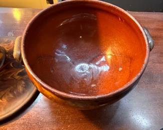 Antique Peaseware Maple Covered Jar with Marbled Glaze