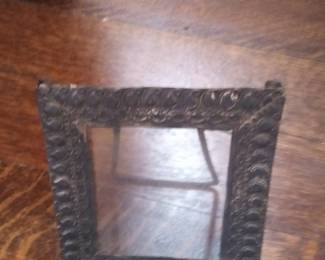 Victorian Style Brass Chain Link Easel Frame