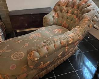 Napoleon III Tufted Chaise Lounge