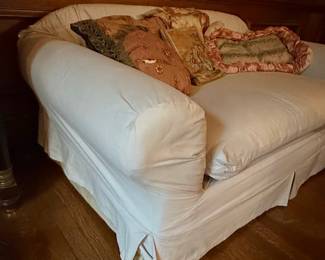 Shabby Chic Rolled Arm Sofa with Slipcover