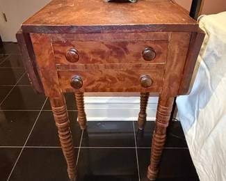 Sheraton Mahogany Drop Leaf Sewing Table
