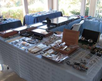 Loads of men's and women's jewelry, watches, broaches, necklaces plus!