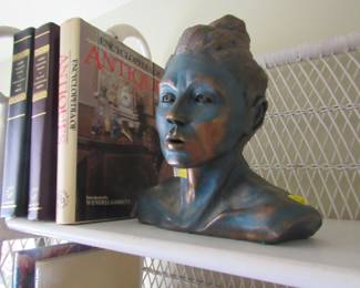 Original sculpture by Lee Thomas