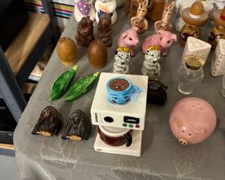 salt and pepper shakers