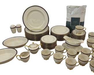 LENOX "Hamilton" Presidential Collection Dinnerware, Service for 13
