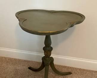 Green Scalloped Wooden Side Table