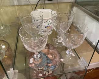 Etches wine glasses