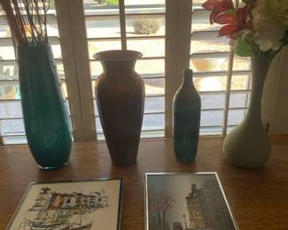 Creative Interiors Oil Paintings And Four Decor Vases