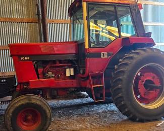 Theres a House - Garage- Barn Full! International 1086 Tractor - Runs Good - Barn Kept