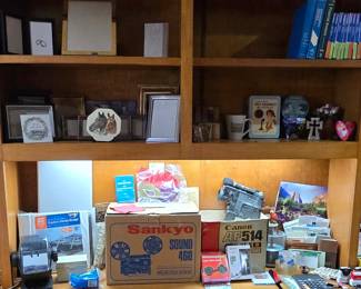 Canon Movie Camara - Sanyko Movie Projector 