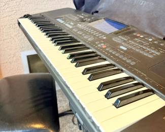 piano keyboard