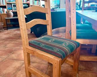 CUSTOM MADE DINING TABLE AND CHAIRS/2 LEAVES/8 CHAIRS/METAL GEARS ROLL OUT TO PLACE LEAVES IN