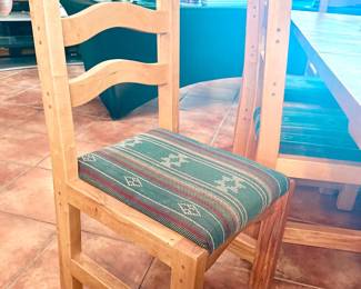 CUSTOM MADE DINING TABLE AND CHAIRS/2 LEAVES/8 CHAIRS/METAL GEARS ROLL OUT TO PLACE LEAVES IN