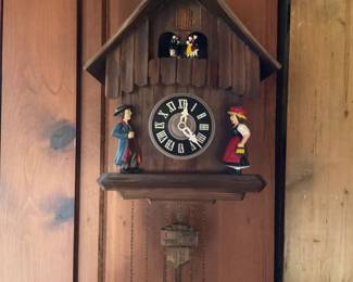 Vintage Black Forest cuckoo clock