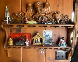    Vintage wooden wall-mounted display shelf