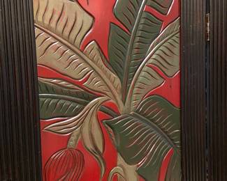 Close-up of the painted room divider!