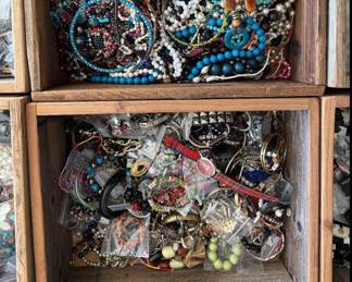 necklaces and bracelets $2 each - buy in bulk and save $