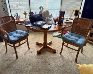 Dropleaf maple wood table and vintage chairs