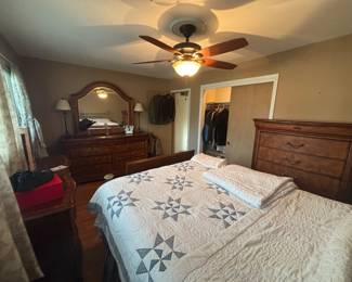 Hand Made quilt. Beautiful Large Master Bedroom set, LIKE NEW