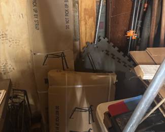 New in box engine lift hoist