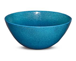 271 Harrison McIntosh (1914-2016) A glazed stoneware bowl, mid-20th century Incised: MCINTOSH / 622 With glossy blue glaze 4" H x 8.875" Dia. Estimate: $600 - $800