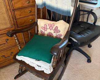 Rocking chair
