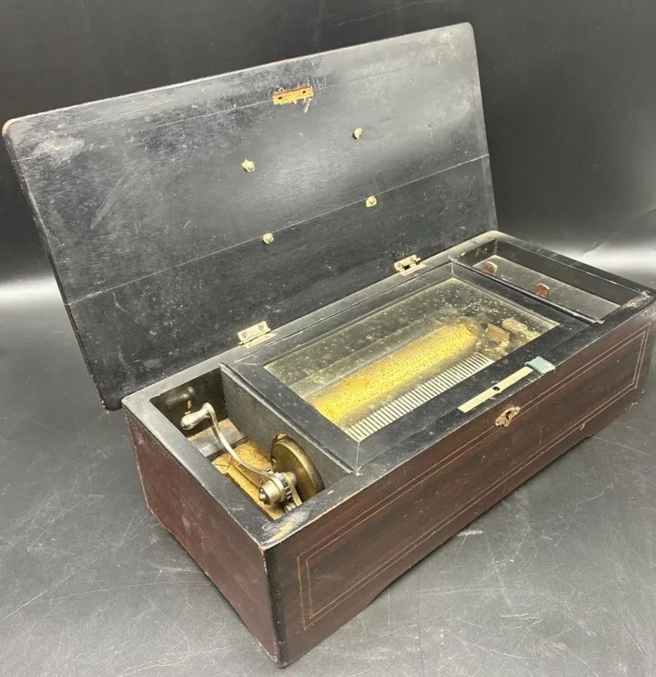 001 ANTIQUE PAILLARD SWISS MUSIC BOX 6  CYLINDER