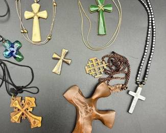 Mixed Lot Cross Necklaces  Pendants  Metal, Wood  Enamel Religious Jewelry