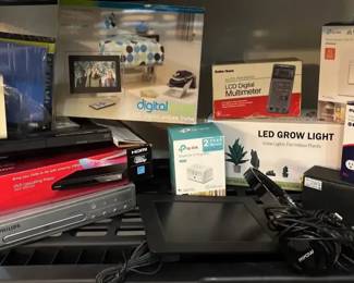 Mixed Electronics Lot  Router, Smart Plug, LED Grow Light, Digital Frame  Accessories