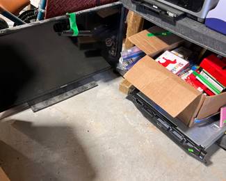 ASSORTED ELECTRONICS - DIE CUT MACHINE