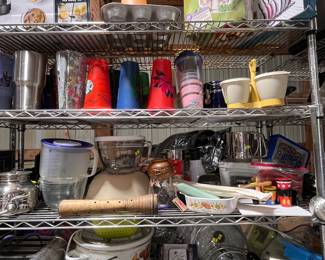 ASSORTED KITCHEN