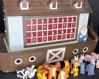 NOAH'S ARK WOODEN ADVENT CALENDAR