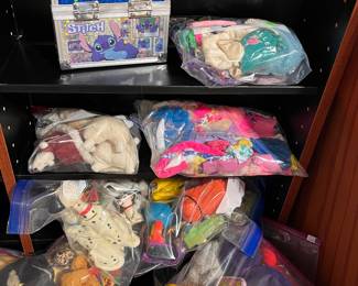 ASSORTED TOYS