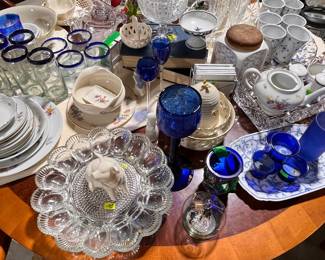 ASSORTED GLASSWARE