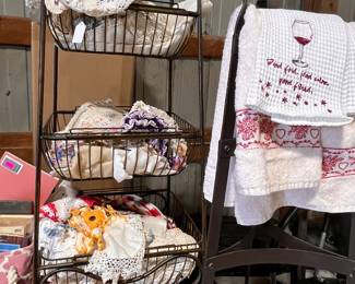 VINTAGE LINENS