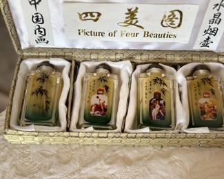 Chinese inside painted crystal snuff bottles "picture of four beauties "