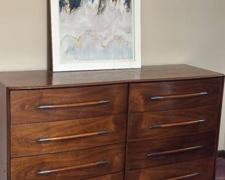 T.H Ribsjohn-Gibbings for Widdicomb 2 pieces ( dresser & chest of drawers) 