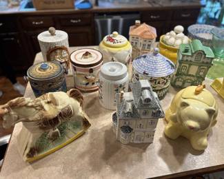 Vintage cookie jars 