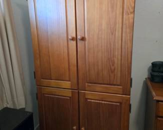 Storage armoire