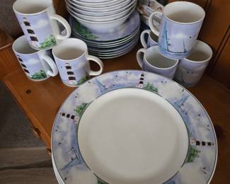 Lighthouse dish set