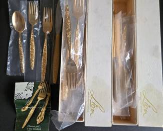 Gold plated flatware for 6