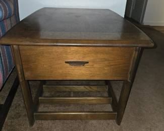Mid century end table