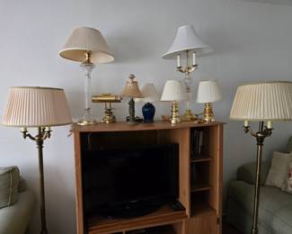 Lots of lamps! The two floor lamps are Stiffel