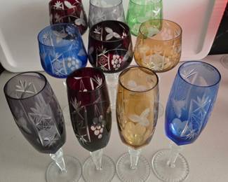 Hortensia Polish cuto to clear crystal flutes and goblets