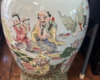 Chinese Hand painted Antique Vase 