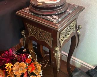 MArble and Brass Stand