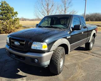 2007 Ford Ranger Sport Truck With ATC Bed Cover, VIN# 1FTZR45E57PA94323, V6 4.0L, 5 Speed Manual Shift, Odometer Reads 93,516 Miles, Kansas Title 