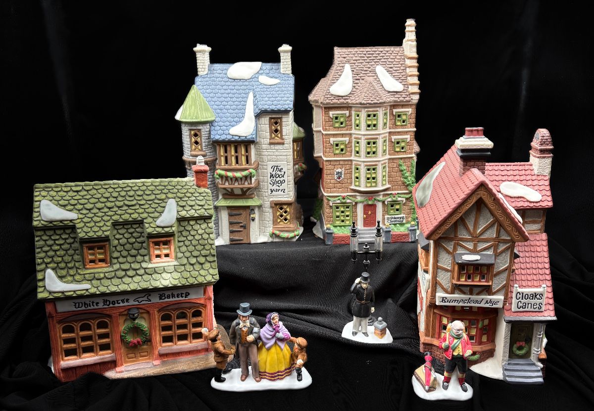 Department 56 Dickens’ Village Series 