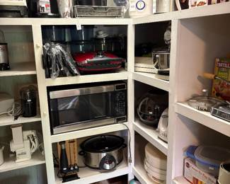 Small Kitchen Appliances from Vita Mix, Keurig, Hamilton Beach, Cuisenart, Sunbeam, Gaunard and GE