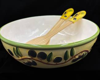 Hand-painted Ceramic Serving Bowl Set from The Cellar